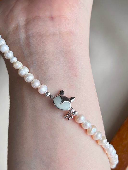 Fox’s Quiet Blessing Necklace